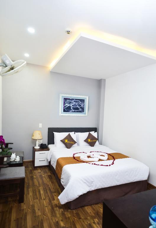 Nice De Paris Hotel Da Nang Buitenkant foto